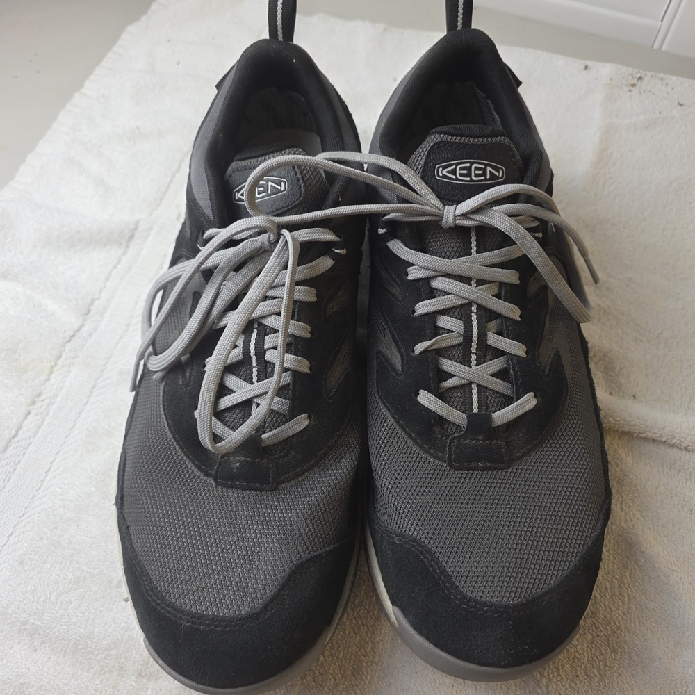 KEEN Mens Size 13 Hightrail Waterproof Leather Hiking Shoe Durable Lightweight
